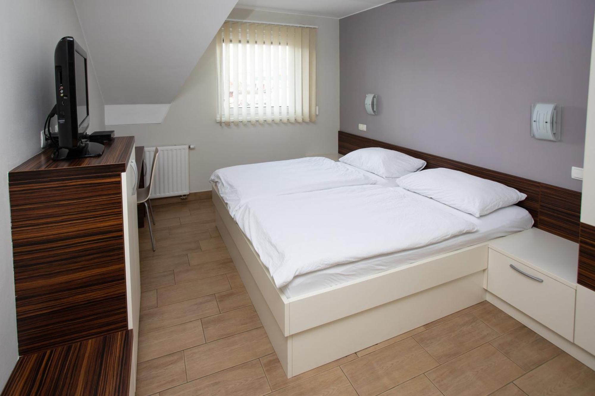 Rooms En Krajcar Cerknica Exteriér fotografie