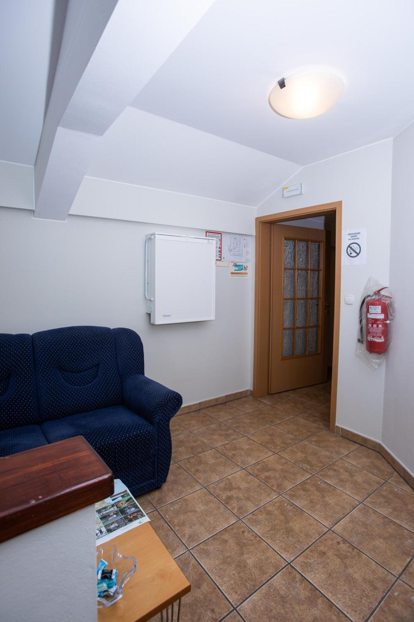 Rooms En Krajcar Cerknica Exteriér fotografie