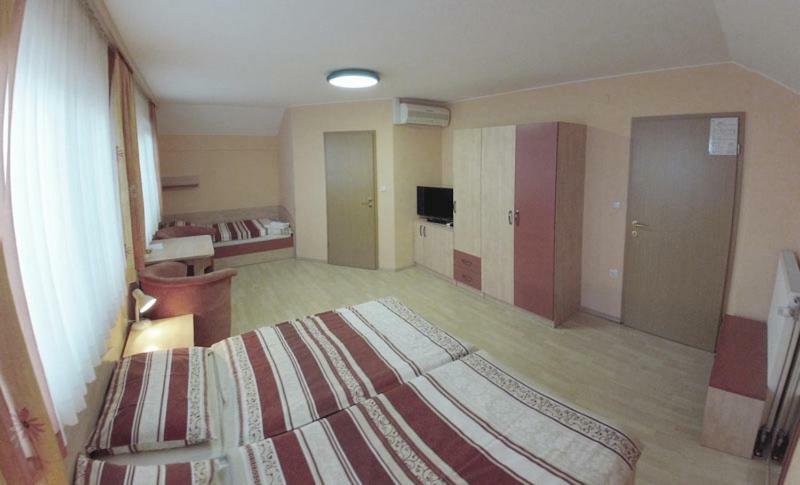 Rooms En Krajcar Cerknica Exteriér fotografie
