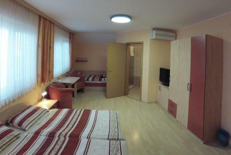 Rooms En Krajcar Cerknica Exteriér fotografie